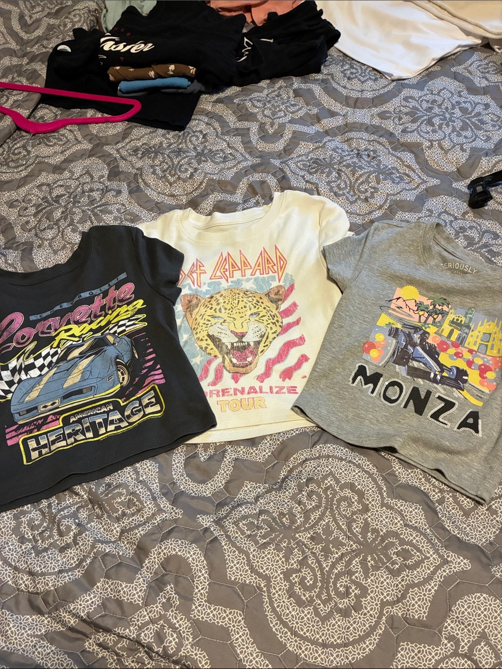 GAP Aero Graphic Crop Tops
